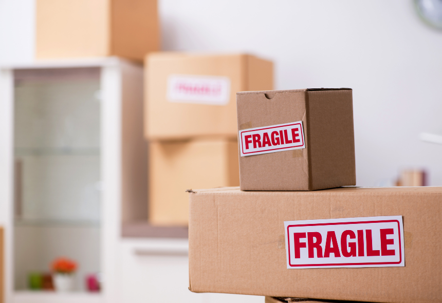 Transporte seguro de objetos frágiles: cómo proteger lo que más importa en tu mudanza